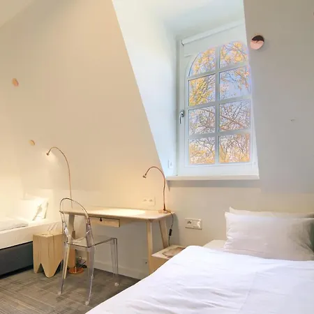 Pałac Pakosław 4*